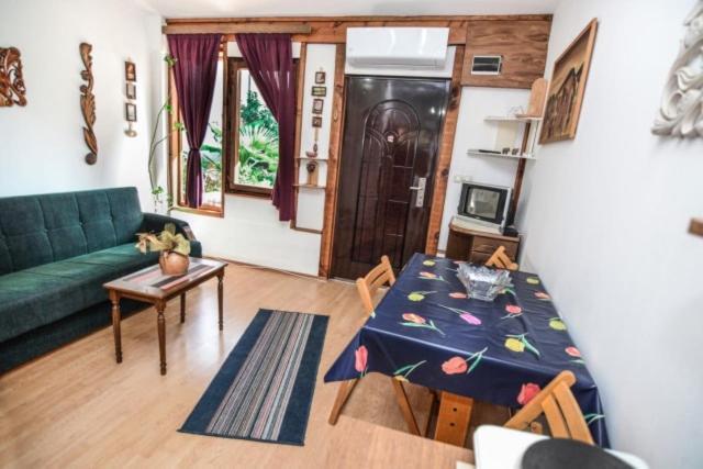 Backyard Apartment أوهغيد المظهر الخارجي الصورة